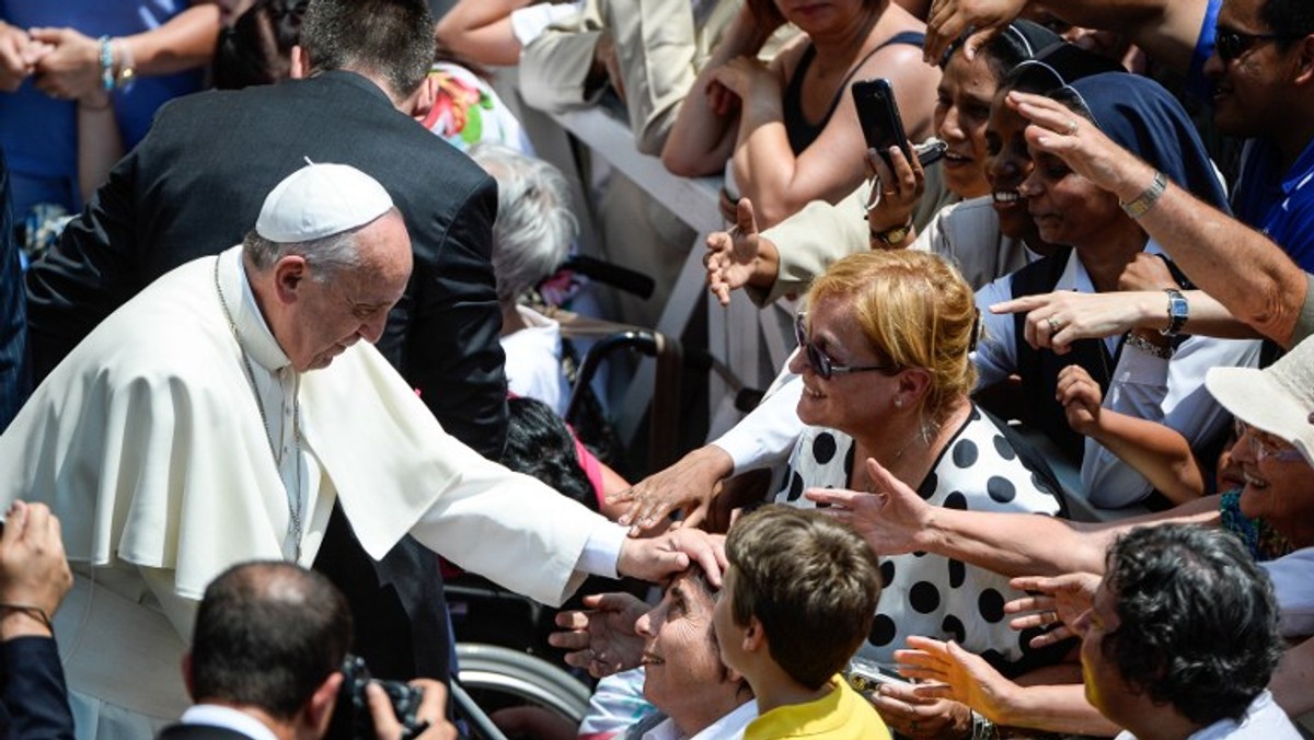 Papież Franciszek wprowadził zmiany do programu wizyty w Brazylii z okazji Światowych Dni Młodzieży w Rio de Janeiro, przygotowanego początkowo dla Benedykta XVI - poinformował Watykan. W swą pierwszą podróż zagraniczną papież wyruszy 22 lipca.