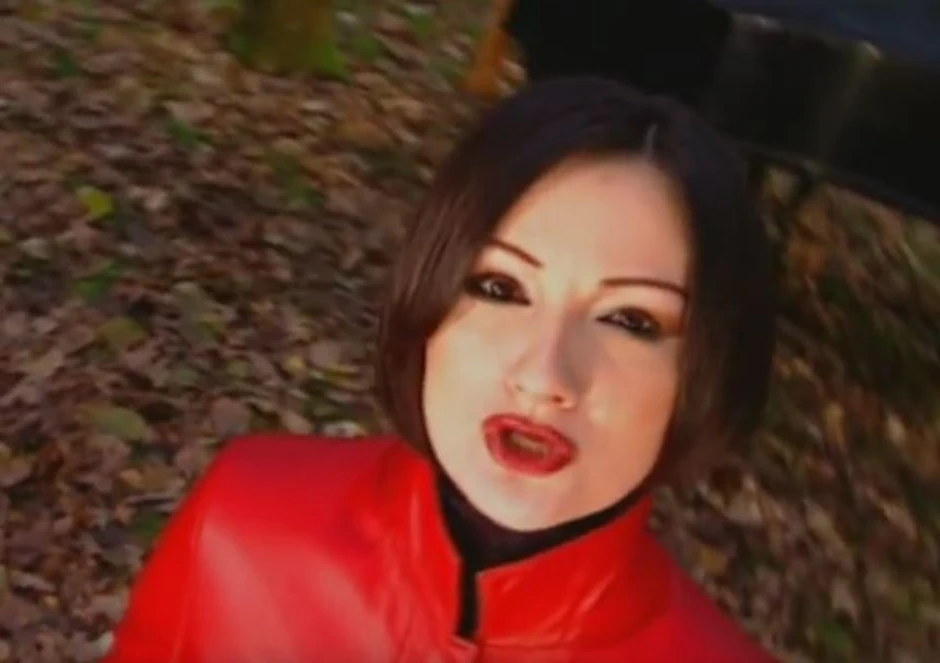 Lidija u spotu za pesmu "Ko si ti"