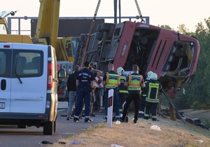 Autobus je sleteo sa puta, u nedelju 16. avgusta rano ujutru | Foto: EPA