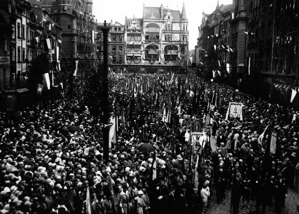 Uroczystość Bożego Ciała w Poznaniu, 1930 r.