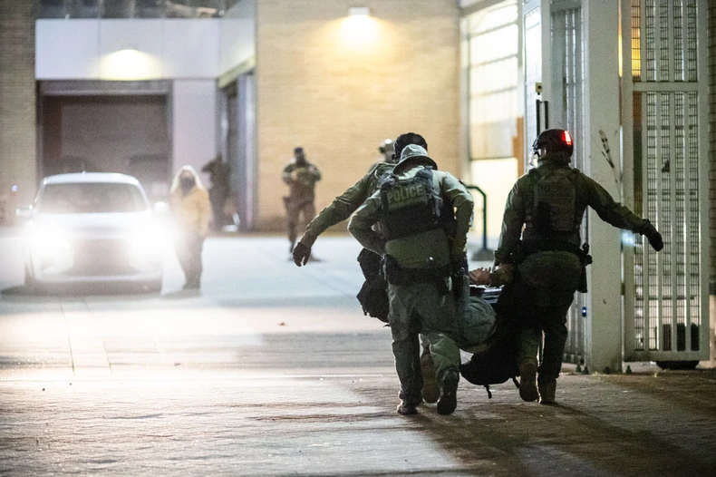 Hapšenje tokom protesta kod objekta ICE u Portlandu, Oregon, 5. oktobra