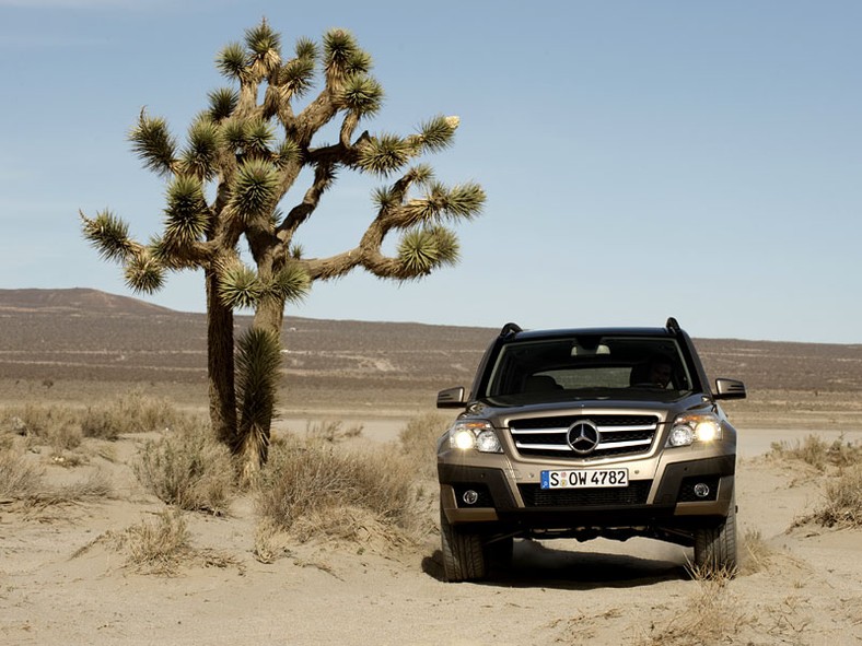 Mercedes-Benz GLK: przetestowany w Namibii (fotogaleria + informacje)