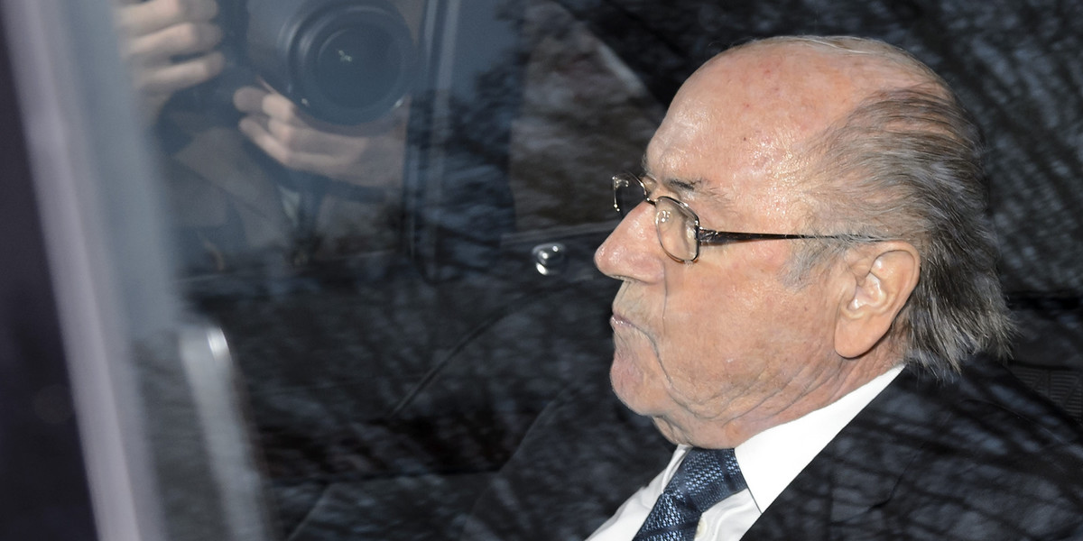 Sepp Blatter uznany "Szwajcarem roku" i... wysłany na 8-godzinne przesłuchanie!