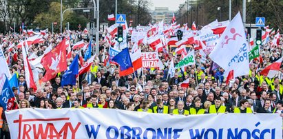 Głośne autokary fanów TV Trwam jadą do Brukseli