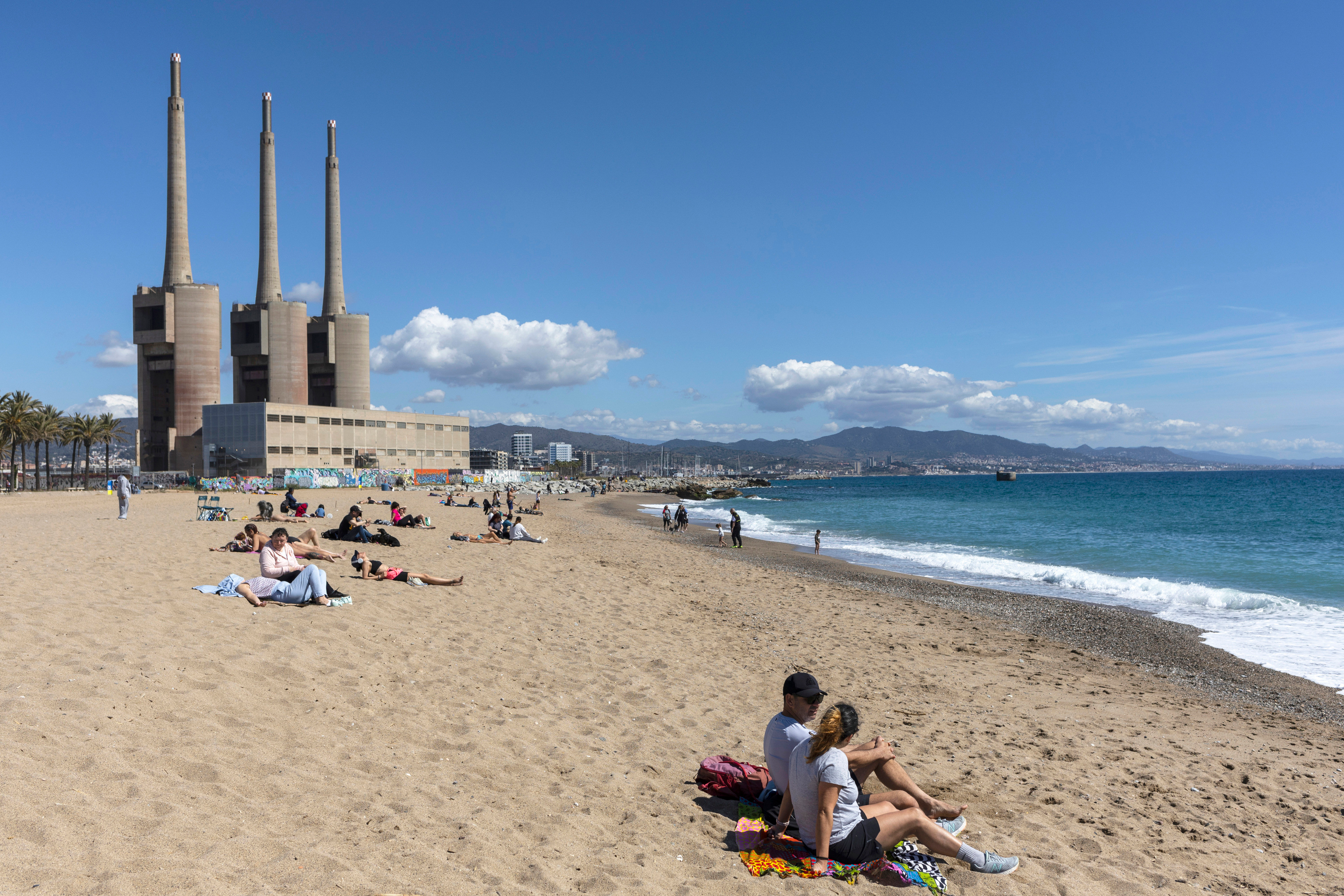 Barcelona: 2 muertos en playas elevan a 8 las víctimas