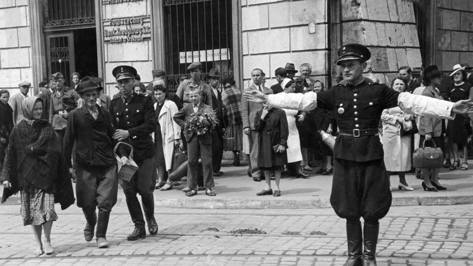 Kraków w okresie okupacji niemieckiej. Narodowe Archiwum Cyfrowe.