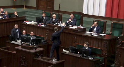 Niecodzienny wniosek formalny w Sejmie. Hołownia zachwycony: Ma talent, złoty przycisk!