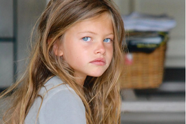 Prozvali su je "NAJLEPŠOM DEVOJČICOM NA SVETU", a ona je sada porasla i svi je redom PROZIVAJU ZA IZGLED: "Ko ti je hirurg?"