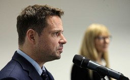 Trzaskowski: Dostałem login i hasło do posiedzenia Sejmu. CIS: doszło do nieporozumienia