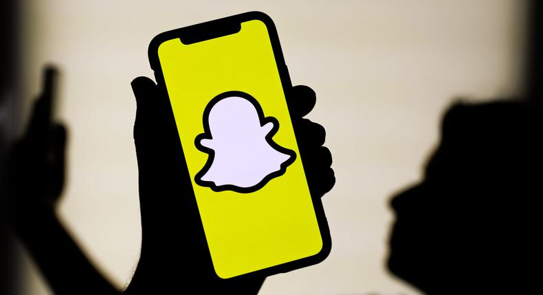 Snapchat a annoncé son intention de lancer sa propre version de ChatGPT, baptisée My AI. NurPhoto / Getty Images
