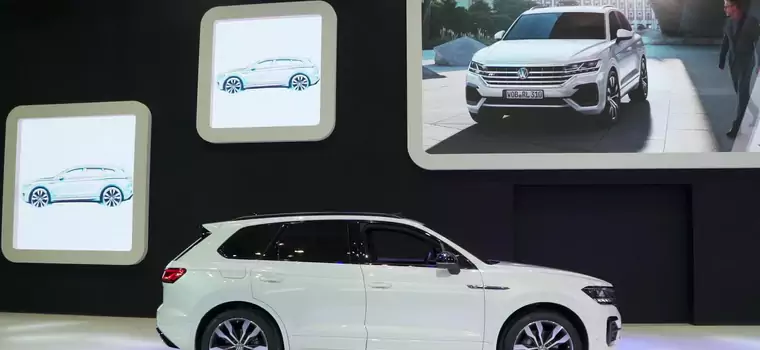 Volkswagen Touareg podczas salonu samochodowego w Poznaniu