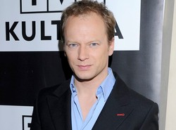 Kryzys w małżeństwie Stuhra. Pomogą rady Jana Nowickiego?