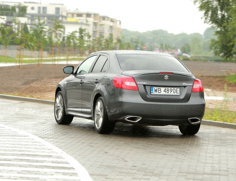 Suzuki kizashi