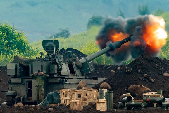 RAT SE PRELIVA NA JOŠ JEDNU ZEMLJU! Najveći ratni brod UPLOVIO U SPLIT, Vens dao znakovitu poruku o Iranu, Amerika negira napad na bazu u Dubaiju