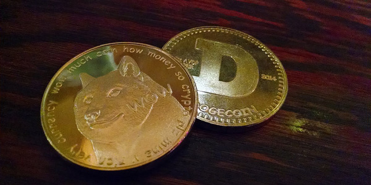 Dogecoin i bitcoin są ulubionymi kryptowalutami millenialsów