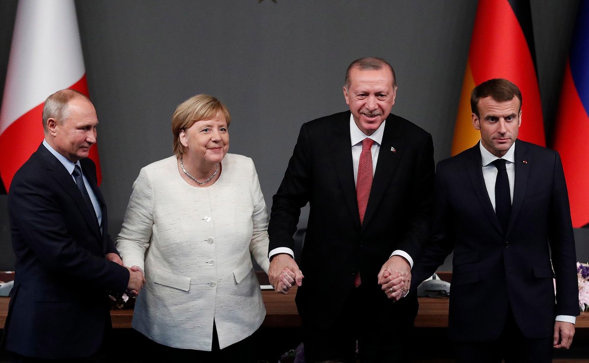 Angela Merkel Emmanuel Macron Tayyip Recep Erdogan i Władimir Putin