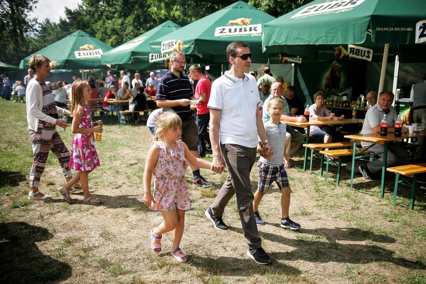 Morawiecki u cystersów . Takiego premiera nie znacie