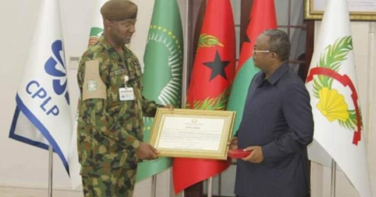 Nigerian Army General bags Guinea-Bissau National Award - Vimarsana News