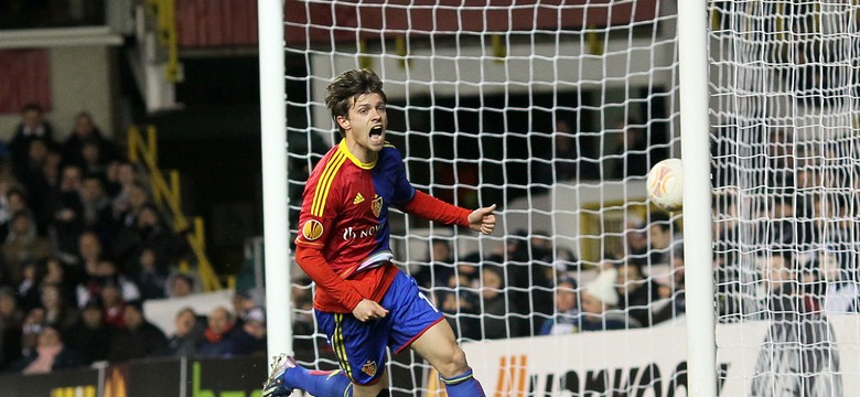 Liga Europy: Awans Chelsea, FC Basel, Fenerbahce i Benfiki. WIDEO