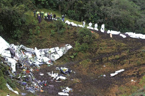 Chapecoense Airplane Crashes in Colombia