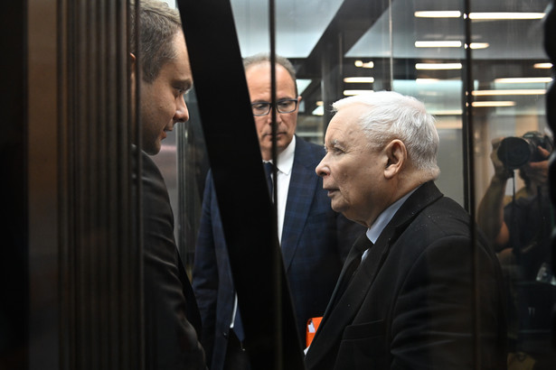 Kaczyński grzmi po decyzji Trzaskowskiego. "Uderzenie w naszą wolność"