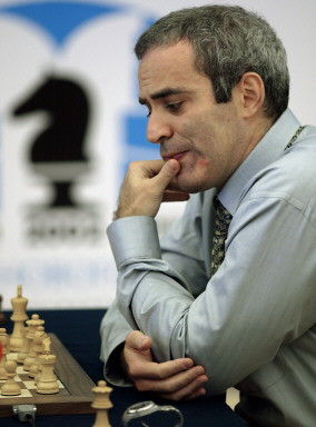 Garri Kasparow, szachowy mistrz.