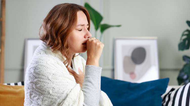 Köhögés, fülgyulladás, oka, gyomor fájdalom reflux