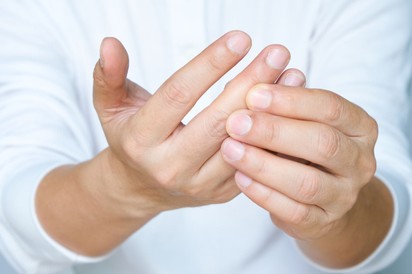 Zsibbad a mutatóujjam és a gyűrűsujjam legvége – hová forduljak? Az orvos válaszol