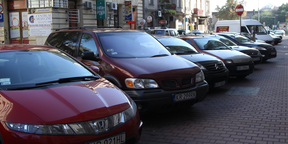 Z BRAK MIEJSC DO PARKOWANIE STREFA PARKOWANIA