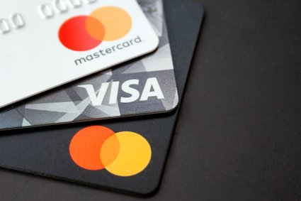 MasterCard i Visa wdrażają sankcje wobec Rosji