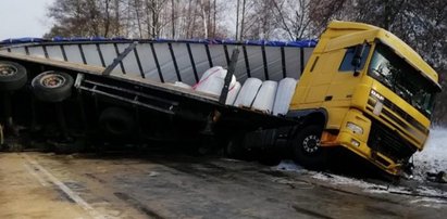 Tragiczny wypadek na Podkarpaciu. Zginęło małżeństwo. Ich dzieci zostały ranne