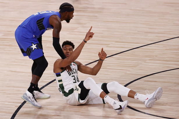 Giannis Antetokounmpo i Terrence Ross