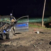 Autóbalesetben szörnyethalt a férje és a kislánya a kórházban vajúdó anyának
