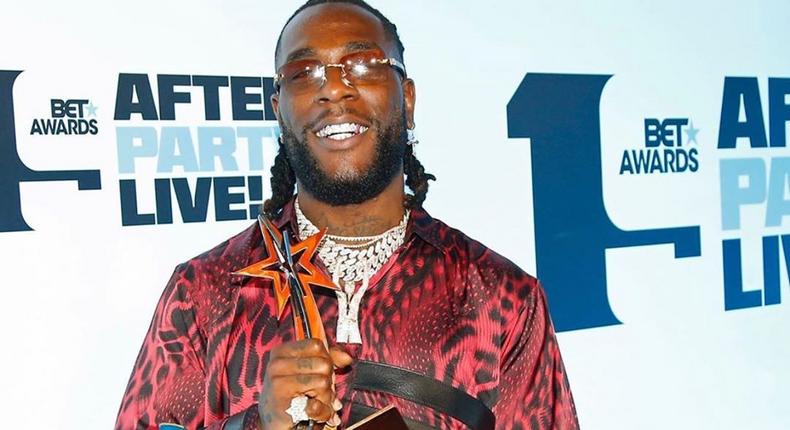 Burna Boy is the Best International act in 2019 at the 19th BET Awards. [Instagram/MTVBaseAfrica]