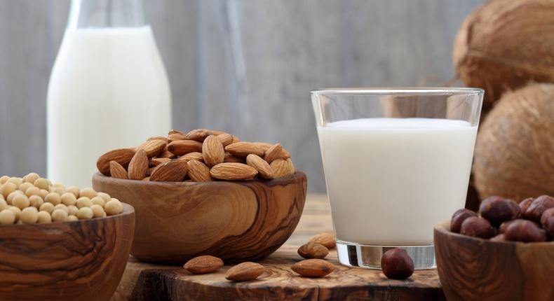 Food substitutes for people with lactose intolerance [ecokarma]