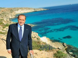 Berlusconi jedzie na krótki urlop na daczę Putina