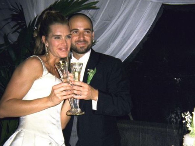 Bruk Šilds i Andre Agasi 1997. na svom venčanju