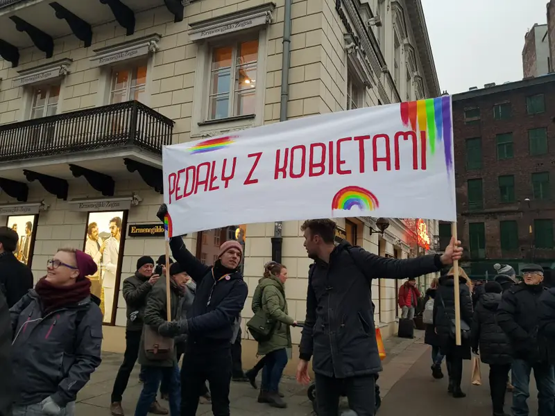 Środowiska LGBT murem za prawami kobiet