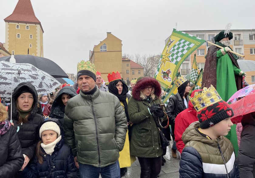 Uczestnicy Orszaku Trzech Króli w Lubinie.