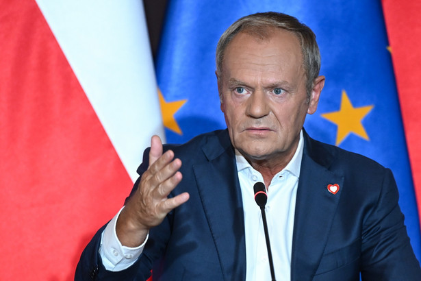 Gdańsk, 31.08.2024. Premier Donald Tusk na spotkaniu z członkami Rady Ministrów, 31 bm. w Gdańsku, w związku z 44. rocznicą podpisania Porozumień Sierpniowych. (sko) PAP/Marcin Gadomski