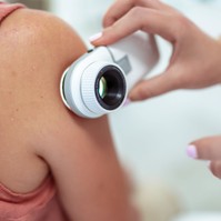 Ezért nehéz időben észrevenni a basaliomát