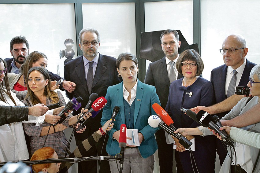 Maja Gojković pisala je kabinetu premijerke da bi saznala gde je platno