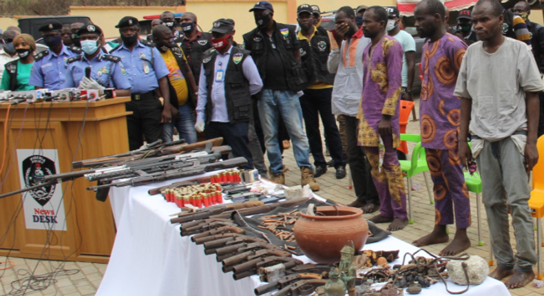 Police seize 10 AK47 rifles, ammunition from suspected gunrunners in Taraba/Illustration. [Twitter/@PoliceNG]