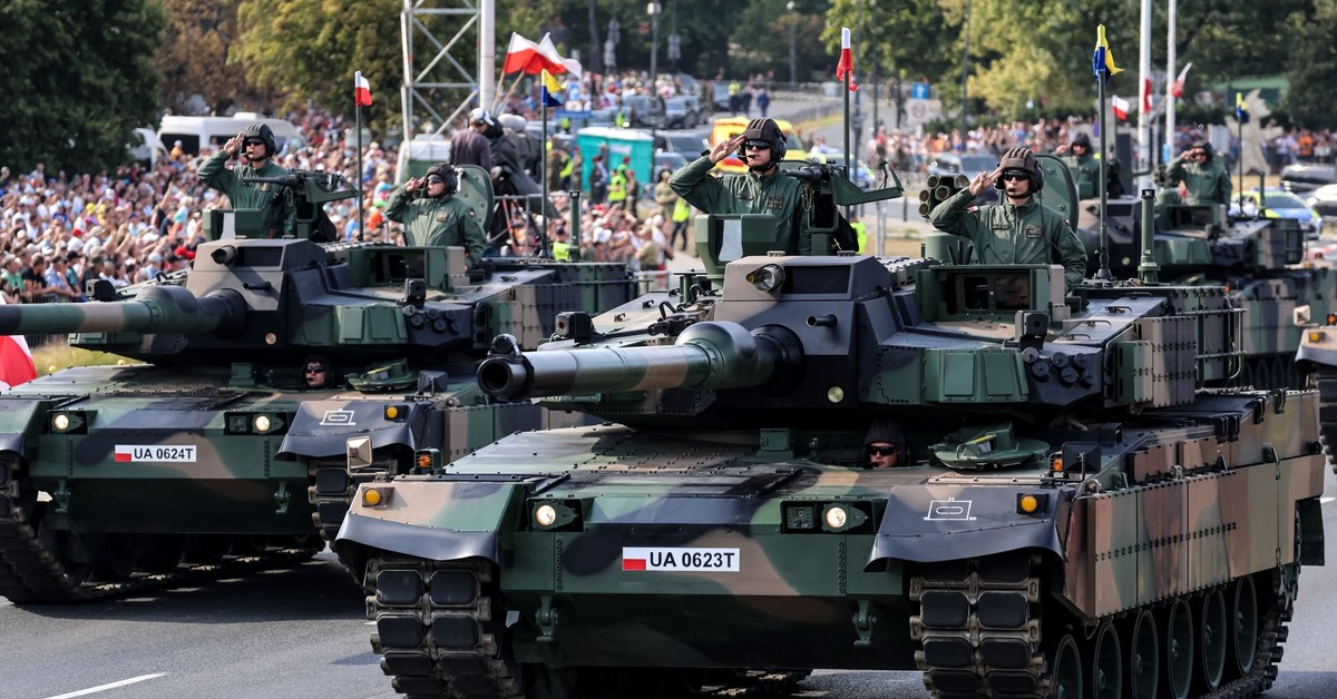 Polska armia wychodzi z koszar. Z pomocą nadchodzą sojusznicy