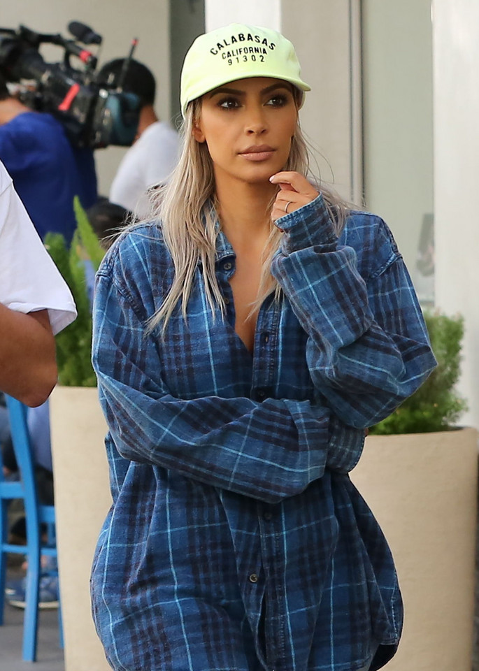 Kim i Kourtney Kardashian na lodach