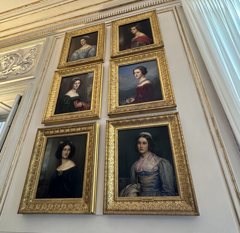 Galeria 36 piękności w pałacu Nymphenburg