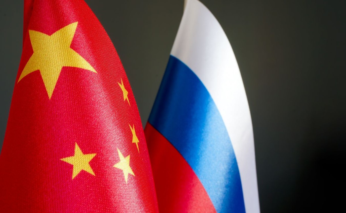 Ukraiński wywiad: Chiny przekazują Rosji dane satelitarne, które pomagają w atakach rakietowych na Ukrainę