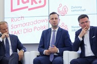 Przewodniczący Platformy Obywatelskiej Donald Tusk, prezes PSL Władysław Kosiniak-Kamysz i szef Polski 2050 Szymon Hołownia