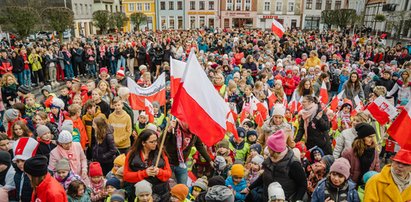 Niezwykły rekord w Pucku z okazji Narodowego Święta Niepodległości. Zdjęcia robią wrażenie!