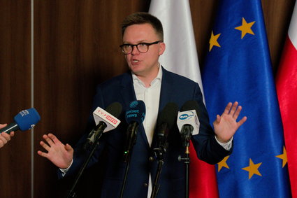 Hołownia przedstawia plan pracy Sejmu. Pyta rząd PiS: gdzie byliście przez dwa i pół miesiąca?